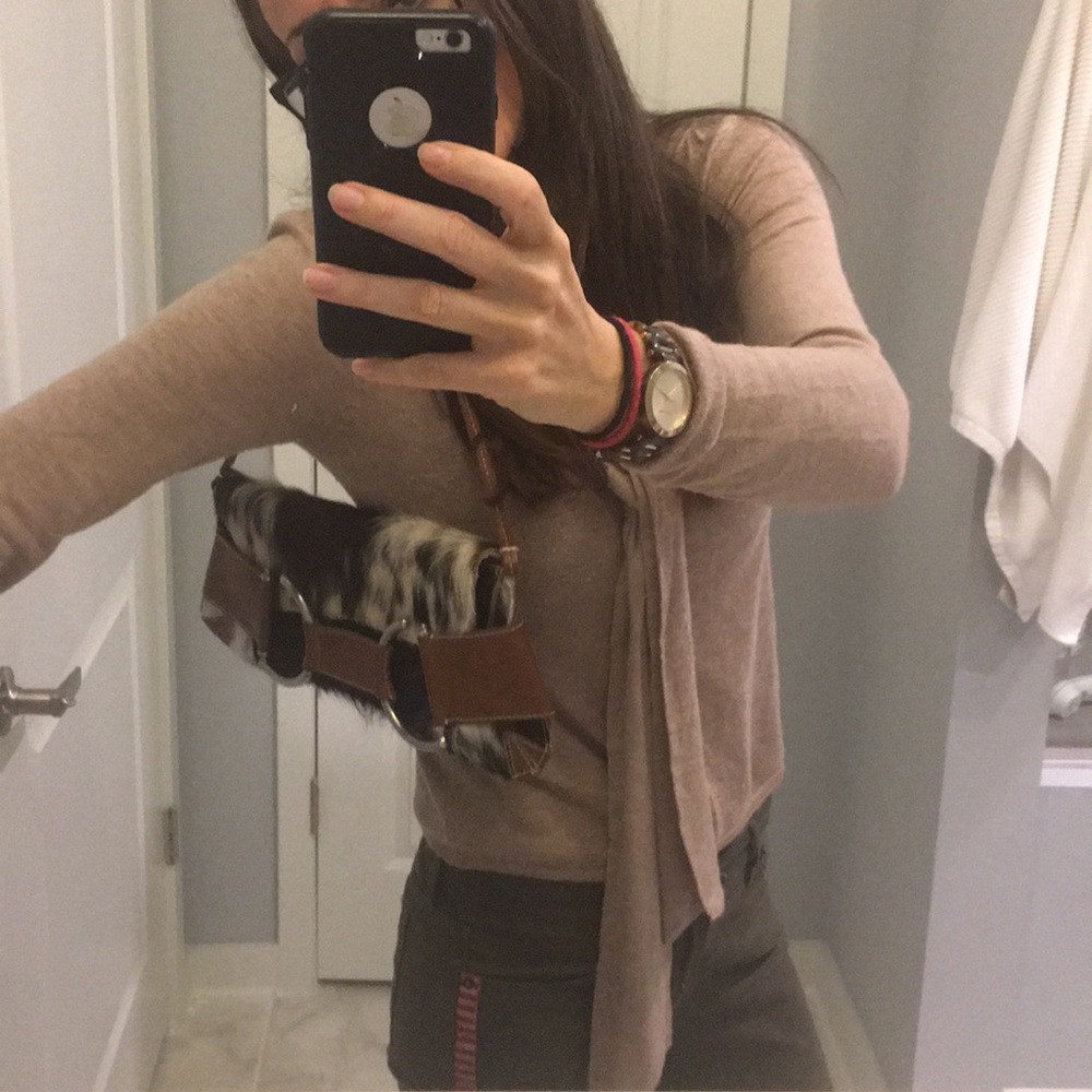 Leather purse. Like new.